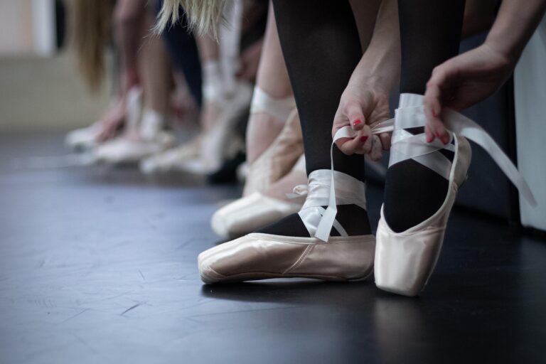 Familyschaffner Dancers 7731738 1920